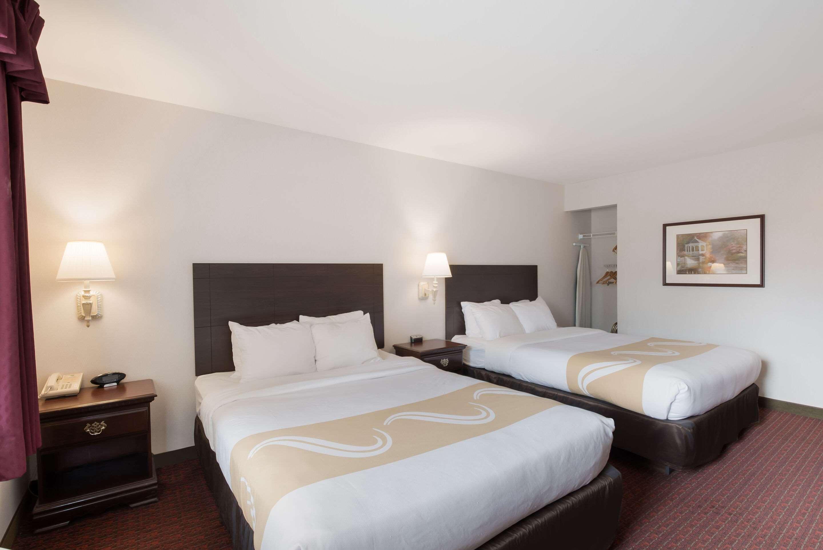 Quality Inn Grand Suites Bellingham Exterior photo
