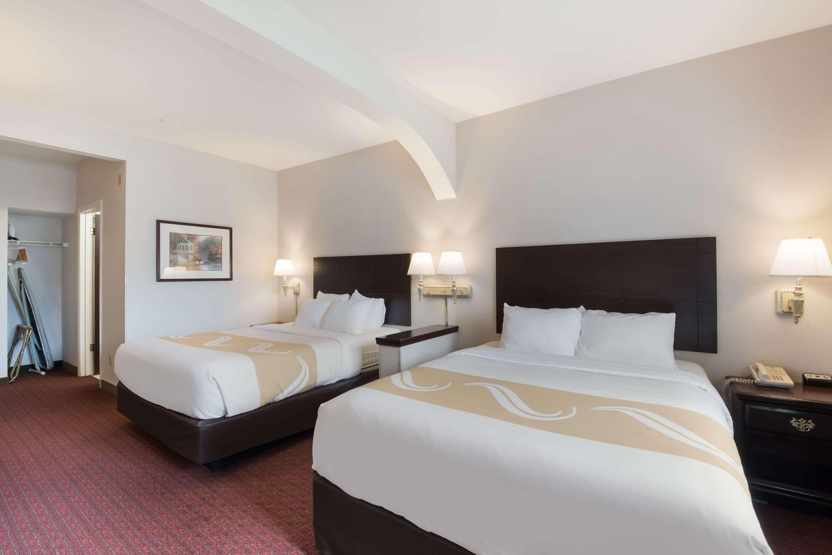 Quality Inn Grand Suites Bellingham Exterior photo