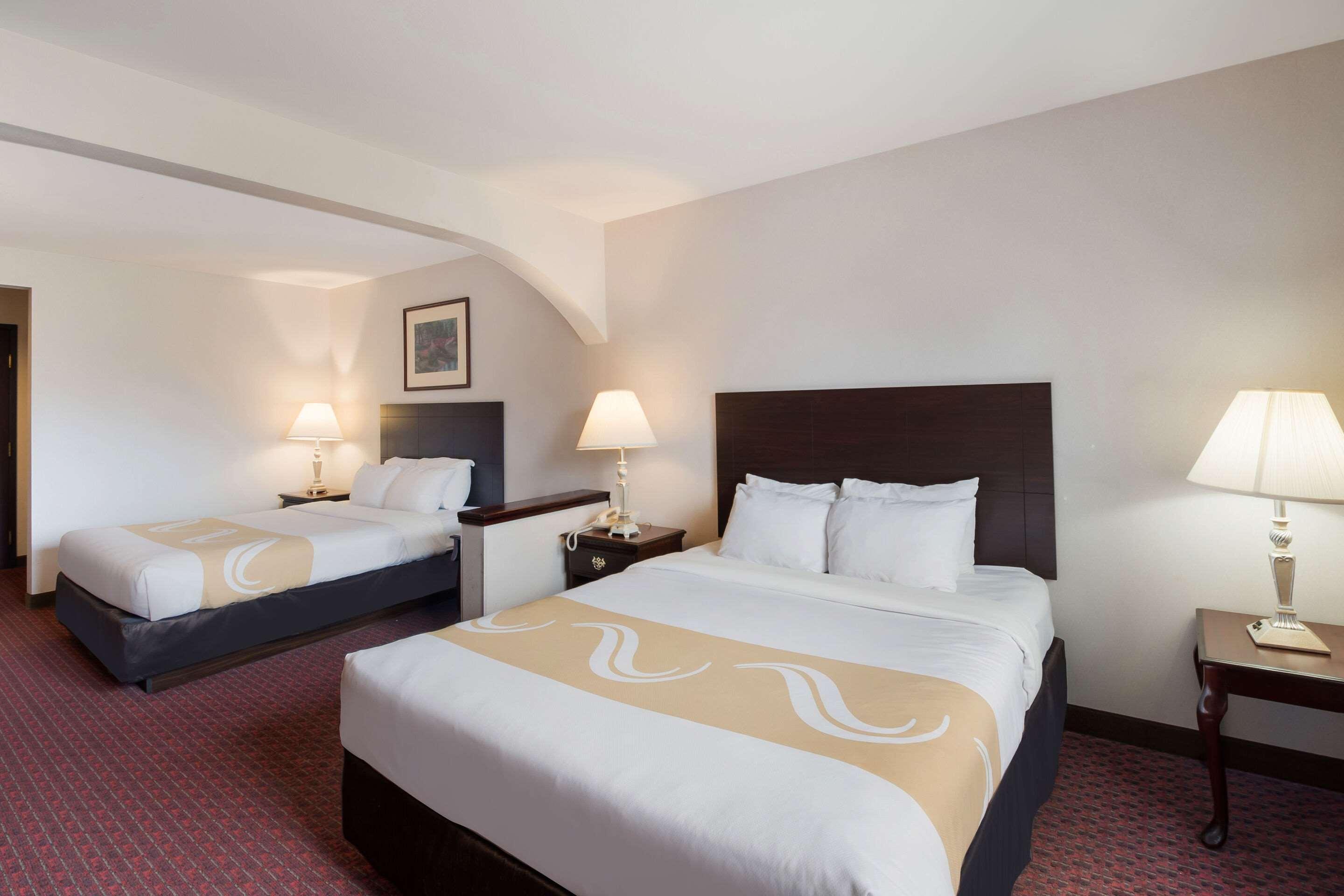 Quality Inn Grand Suites Bellingham Exterior photo