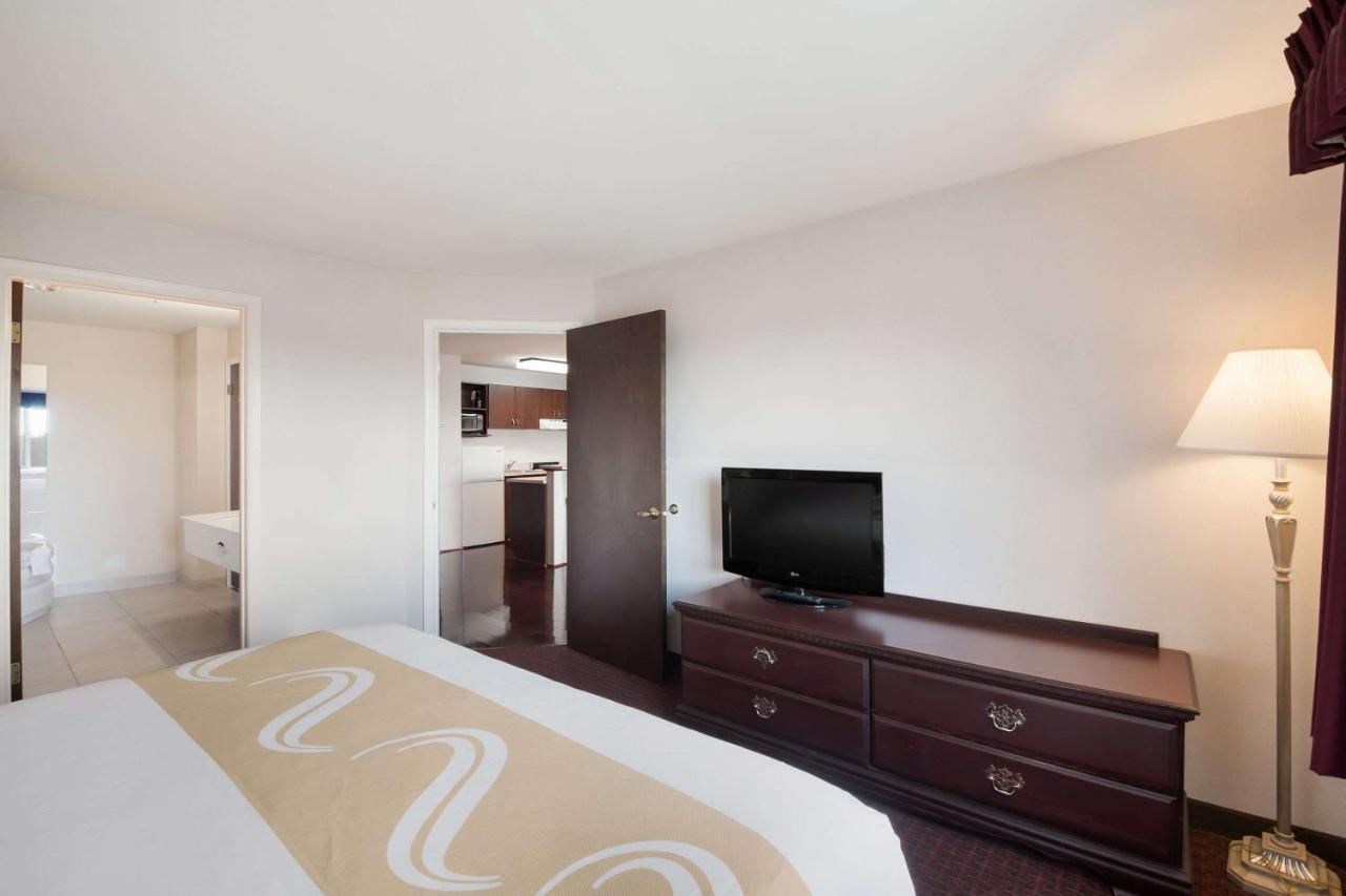 Quality Inn Grand Suites Bellingham Exterior photo